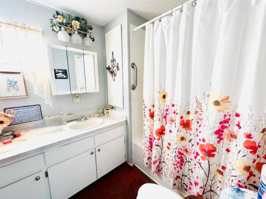 11 Henry Drive a Winter Haven, FL Mobile or Manufactured Home for Sale